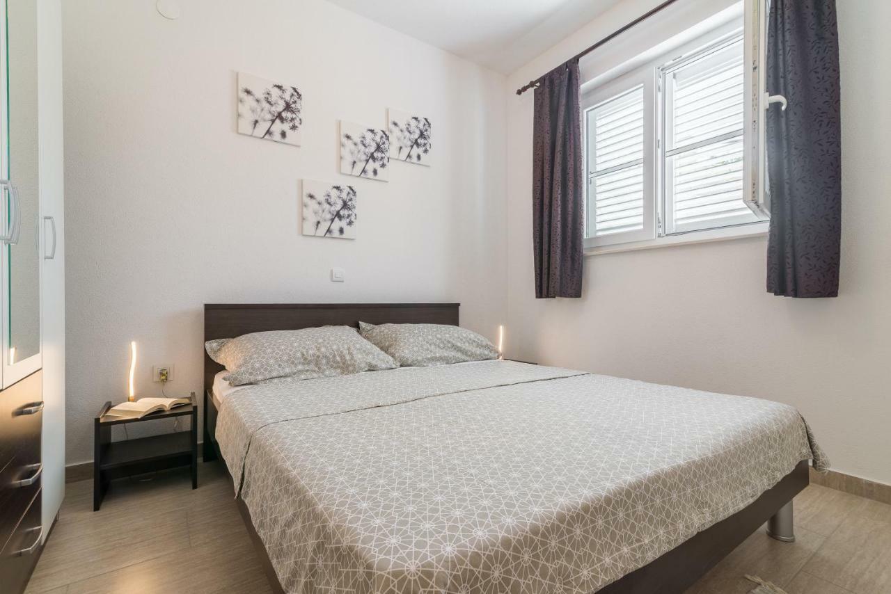Apartmani Jelic Vinjerac Ngoại thất bức ảnh